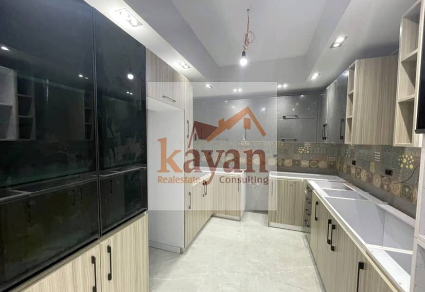 12 9465f6f7-92a8-4118-9d59-5d8b851d845b. jpg