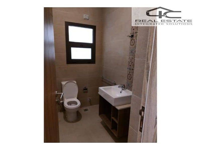 6 3847015-501b5o. jpg