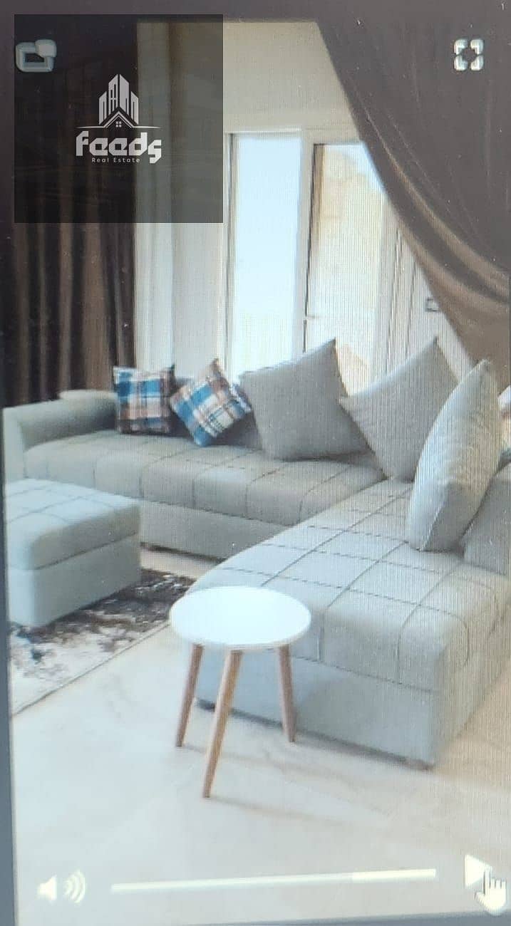 4 eeb32750-3e43-44ac-9ab8-c745988dc4e8. jpg