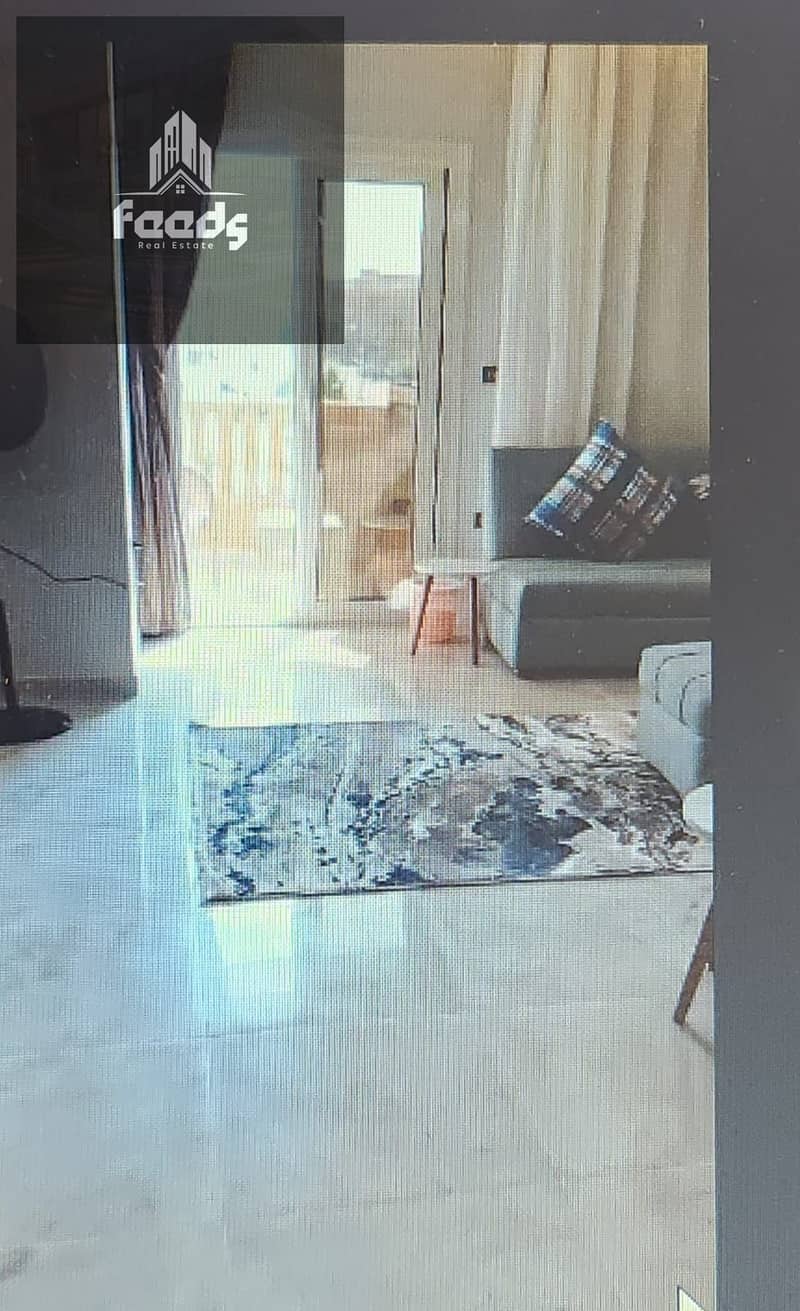 5 4fe1bcb2-dfd3-4d4e-b7da-b9e1952924d4. jpg