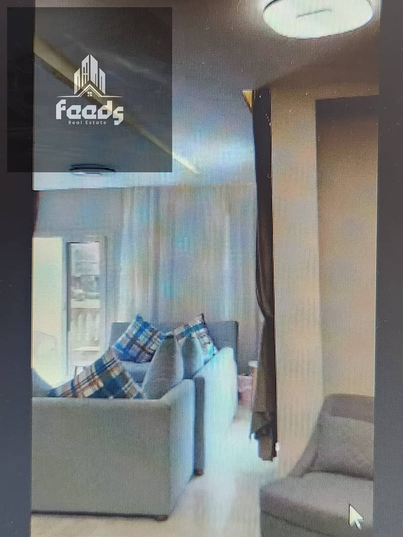 10 aa0e2700-47ac-4e78-b51d-882f035acb15. jpg