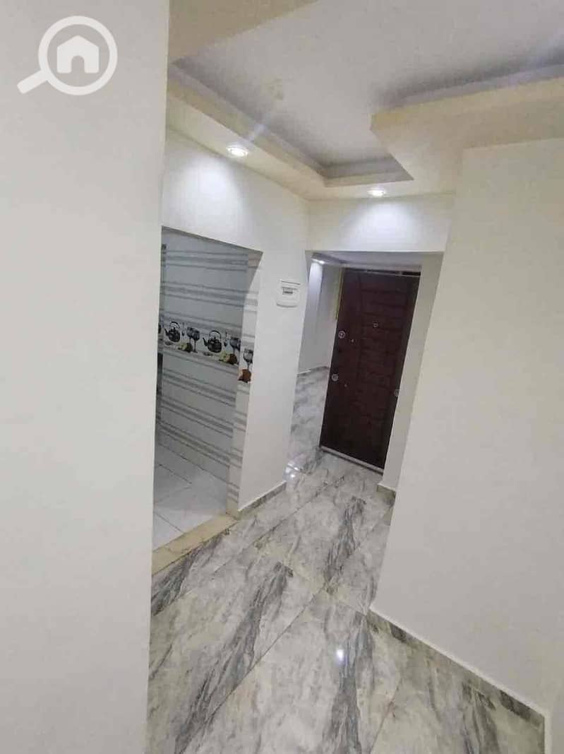 2 8eea79df-bb0c-471e-a9d0-2b1b650d5f8c. jpg