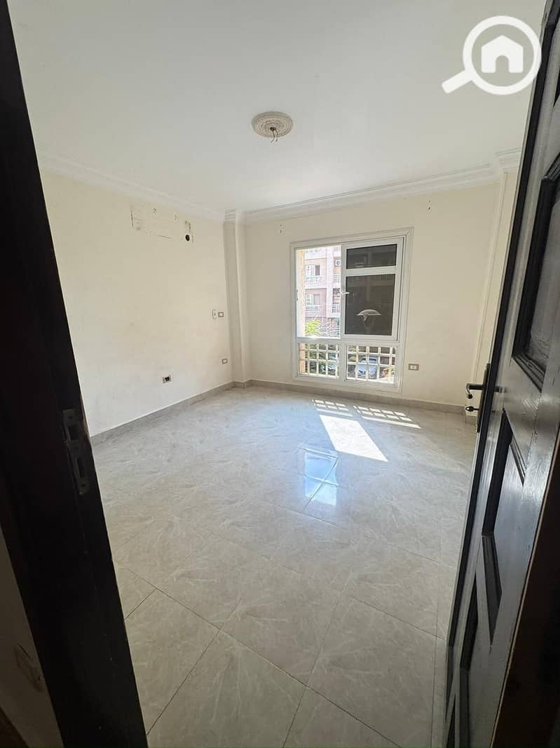 2 ad8345c9-5f67-4fec-be14-237ebc0aada3. jpg