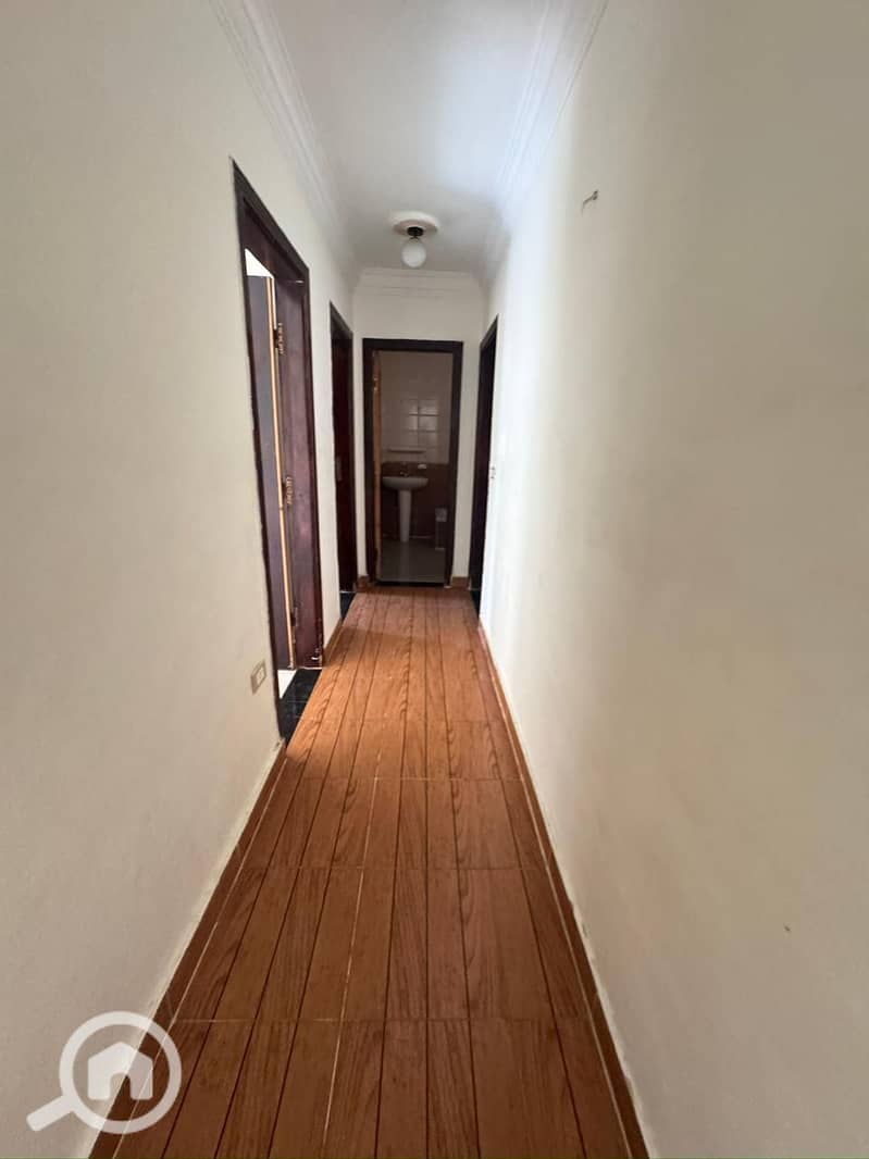 4 1f6a3749-9a4b-4b83-a469-568c43b5b97d. jpg