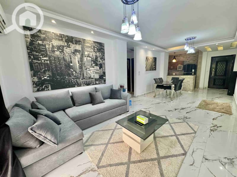 1000669843. jpg 1000669843. jpg