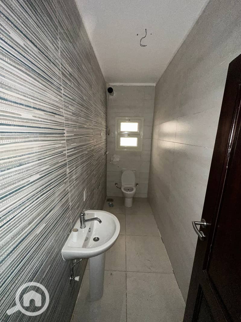 7 WhatsApp Image 2025-11-07 at 3.47. 26 PM. jpeg