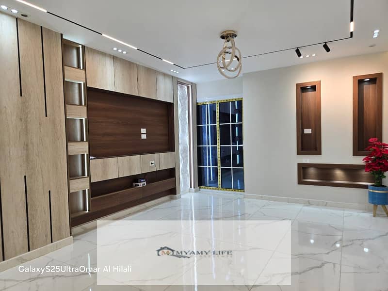 4 WhatsApp Image 2025-11-09 at 11.26. 04 AM (1). jpeg