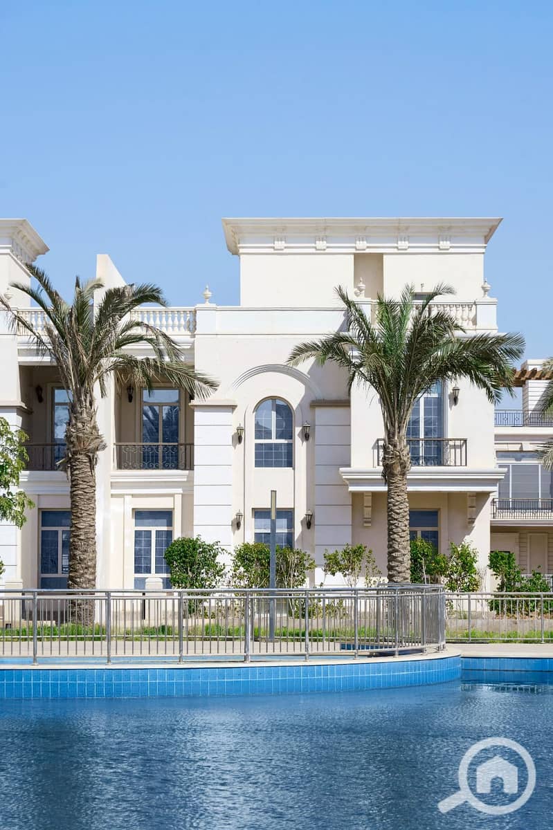 4 فيلا استلام فوري. jpeg