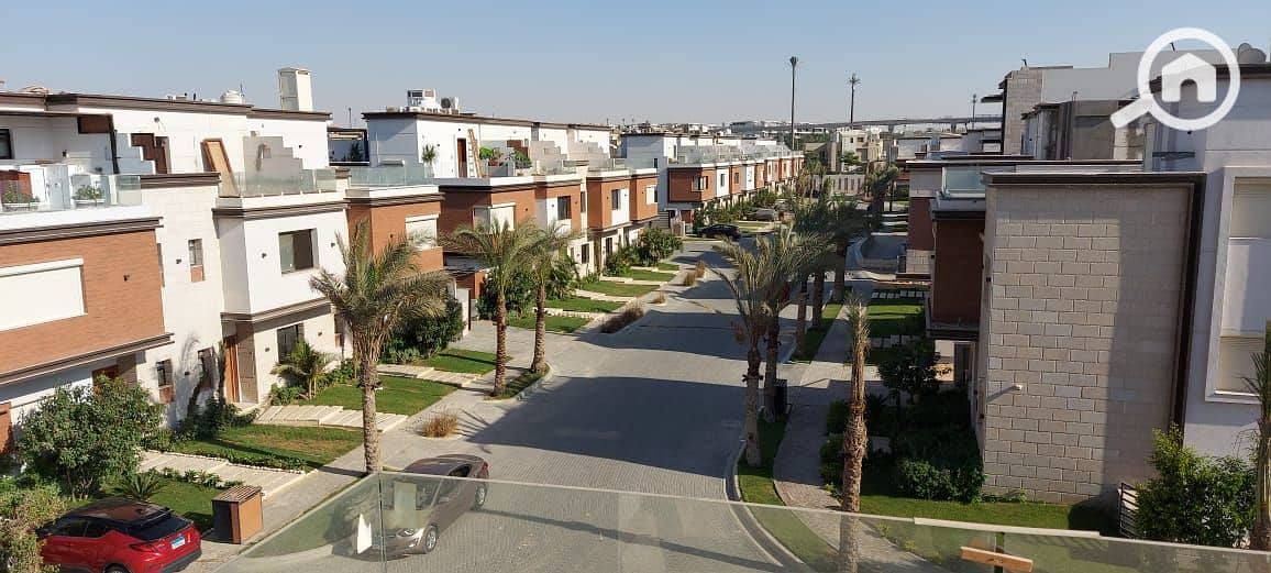 6 7740025f-69c7-4465-9086-c10b43a4a829. jpg