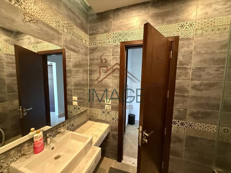 5 WhatsApp Image 2025-11-08 at 13.12. 49_838c0b6f. jpg