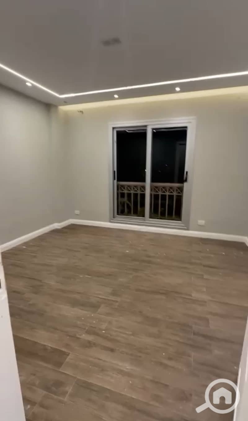 7 60ace7bc-f168-456e-991d-bc3f03790f6e. jpg