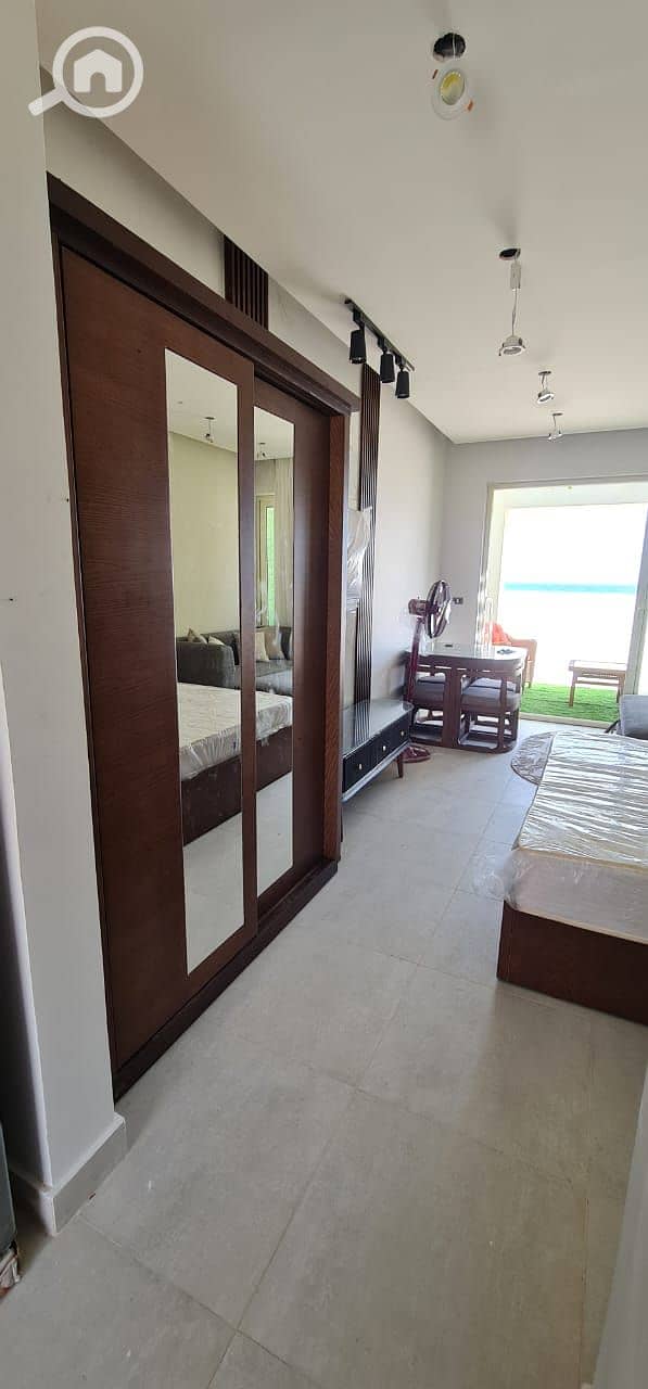 3 WhatsApp Image 2025-10-30 at 14.16. 31 (1). jpeg