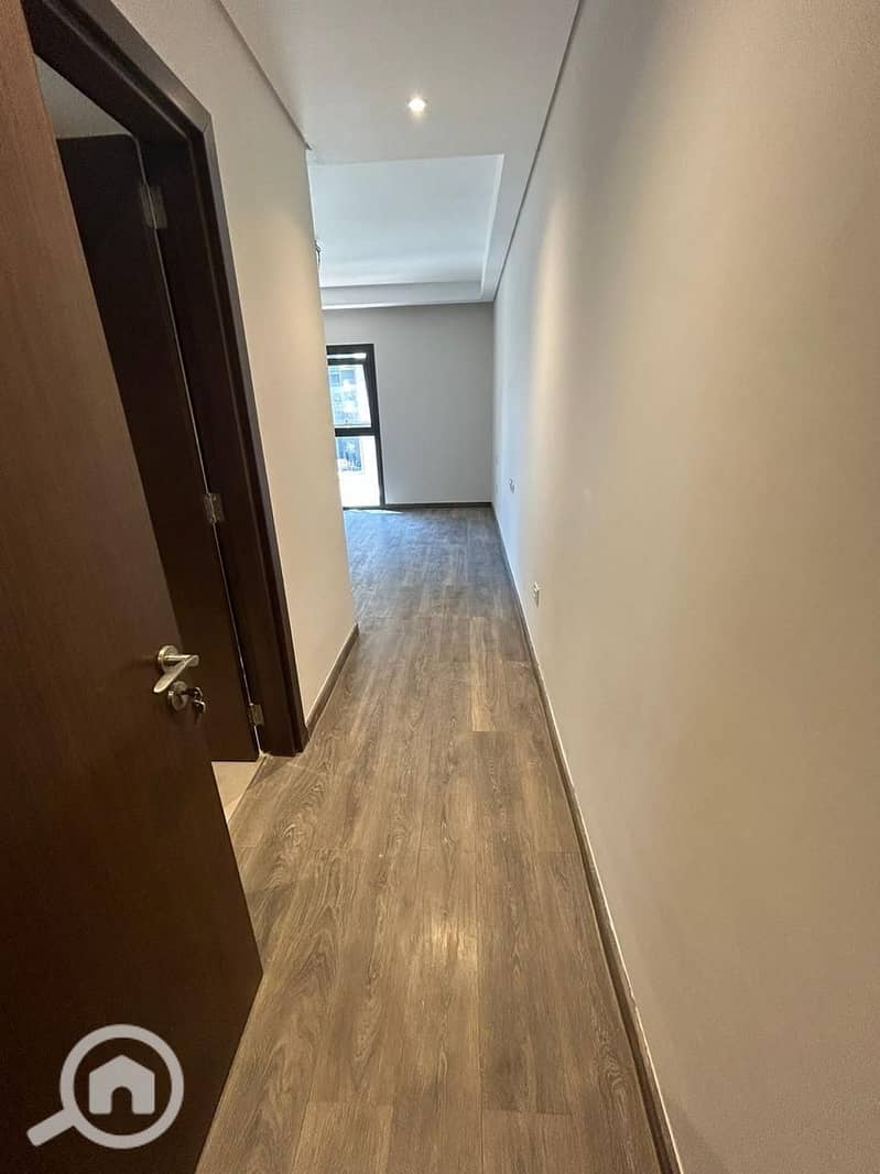 11 WhatsApp Image 2025-02-23 at 10.35. 09_325f1d5a. jpg