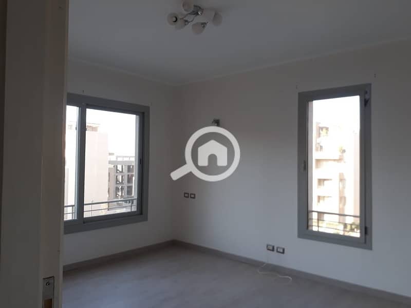 10 WhatsApp Image 2025-10-26 at 5.48. 36 PM (3). jpeg