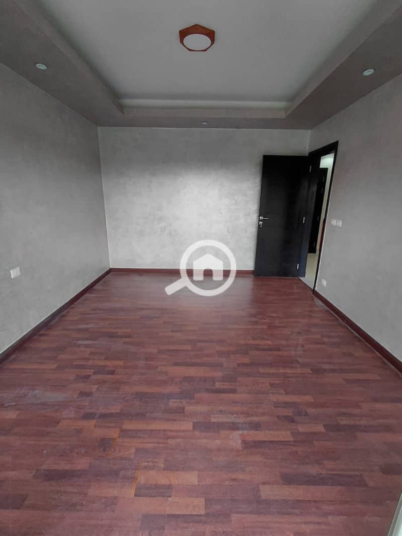 3 WhatsApp Image 2025-11-05 at 18.19. 33_792998fc. jpg