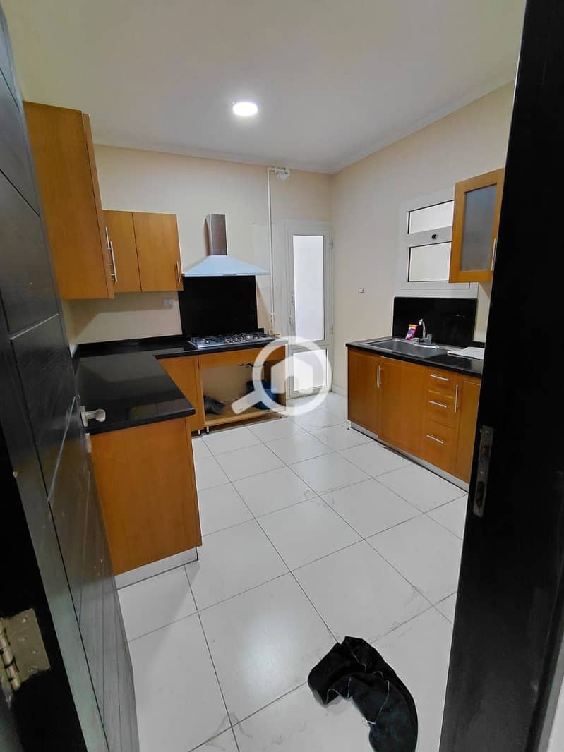 8 WhatsApp Image 2025-11-05 at 18.19. 37_12d9c382. jpg