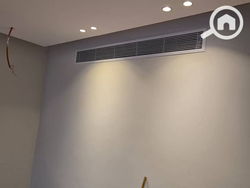 10 12cc50b4-02f7-4c08-ac6e-abd85d3d757c. jpg