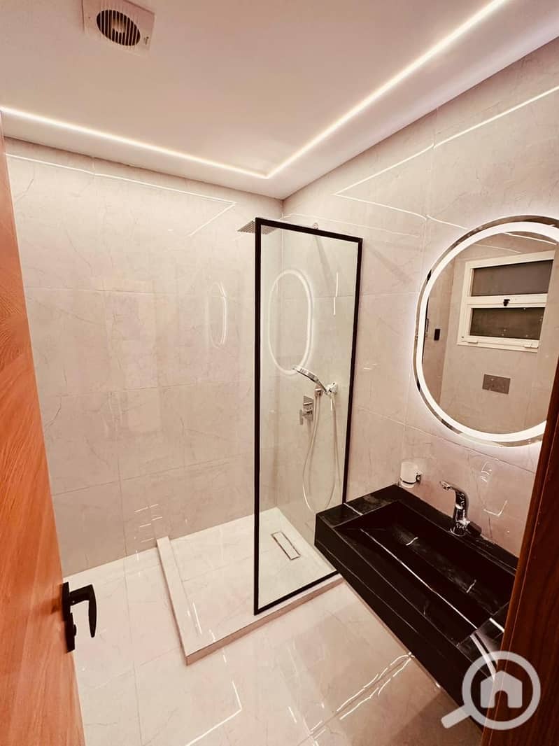 14 0e83c488-1a49-4719-bfea-6860079cb242. jpg