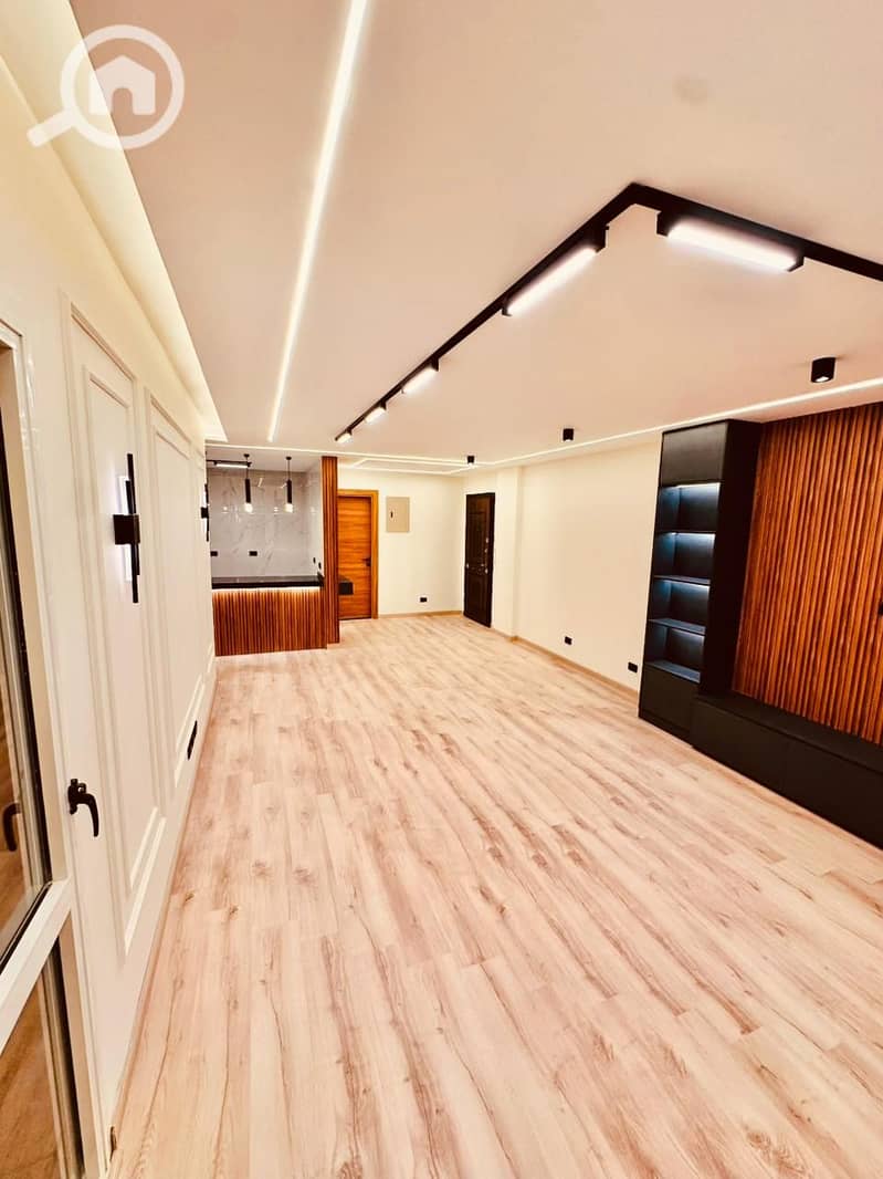 17 8f6dd6c8-5e94-4a1b-8b4d-f1baeaaa3cfd. jpg