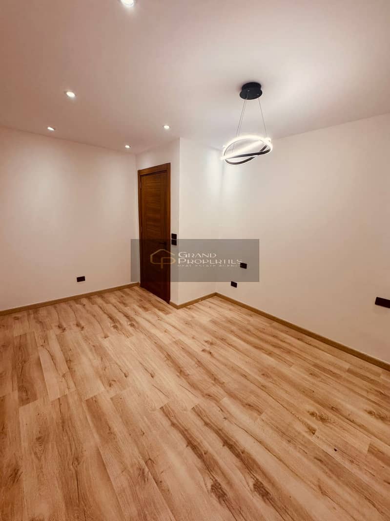 9 1516d3d5-e9f2-492b-8395-42455e0e593d. jpg