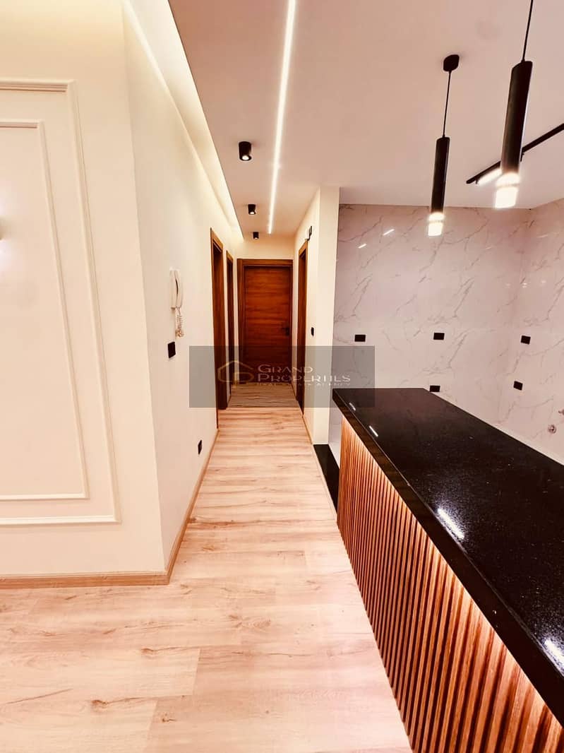 13 a54ef4cb-a704-4740-b527-7c8be6b8399a. jpg