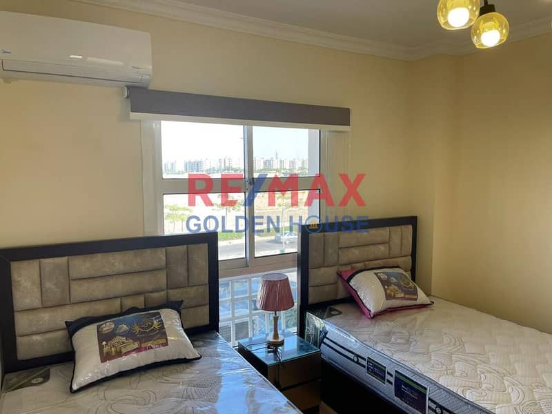 15 b2dadd2f-ca3c-4a98-8732-91517c42f13e. jpg