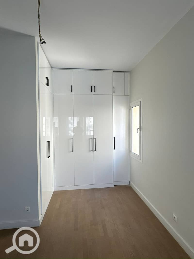 5 4b302ac2-2045-4bb9-859d-7e75e7dee686. jpg