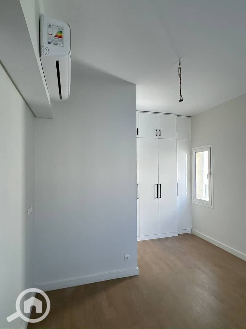 7 c86f9660-88d8-48e0-8bf5-f89ca5607ce3. jpg