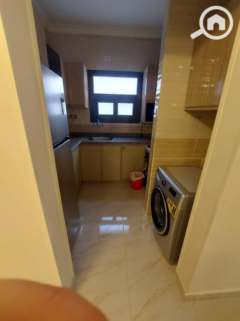 8 a50887a6-e599-4c0d-ad8c-a4bcff411fcc. jpg