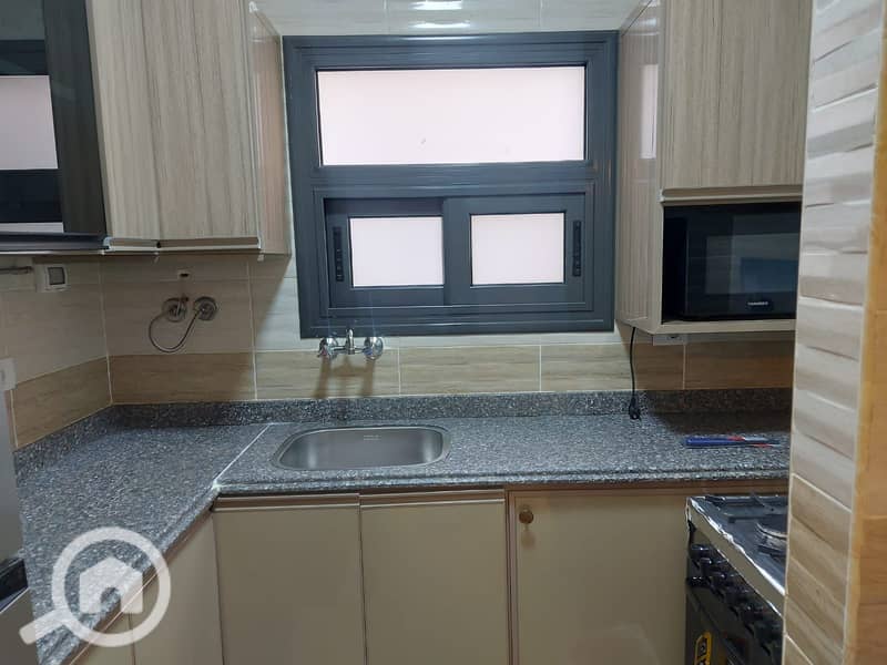 10 177890ee-640f-4ba6-95b7-4245f1ea9c4b. jpg