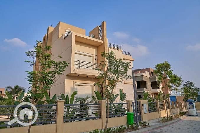 4b7fcaf8-d9c2-48ca-a767-e8bb144ad7be. jpg