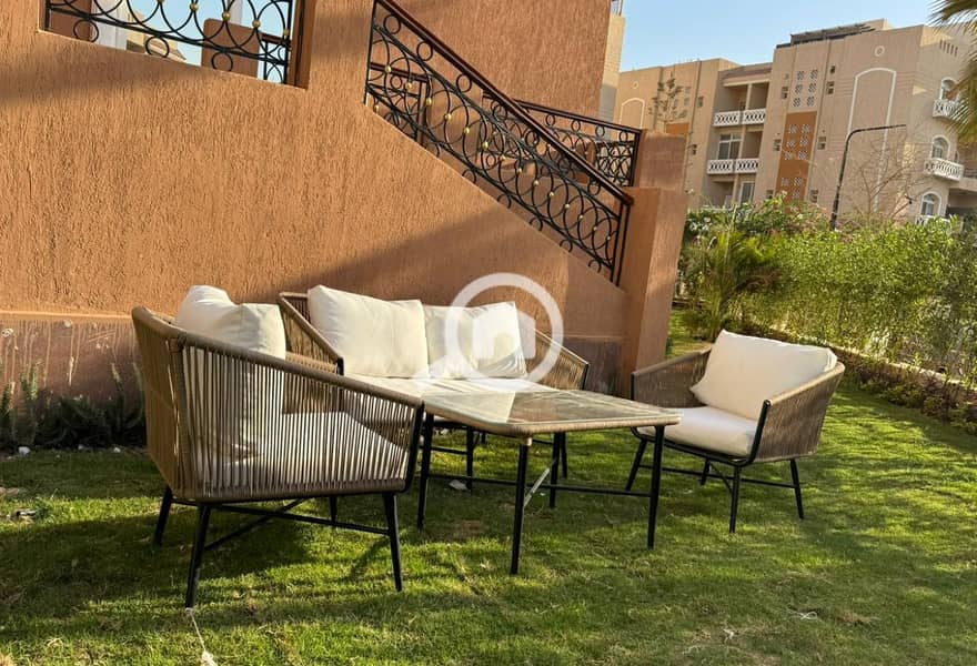 3 c21b74e3-3592-49b3-a1d6-af2609558e66. jpg