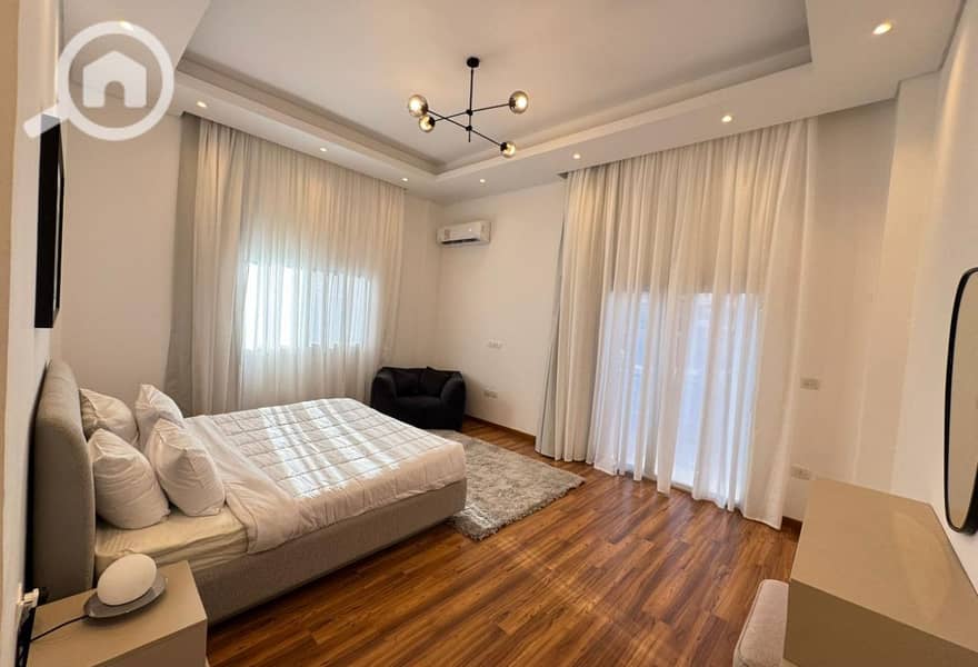 9 b22d6b13-d8df-4a44-8ee1-ff90bba1d8f3. jpg