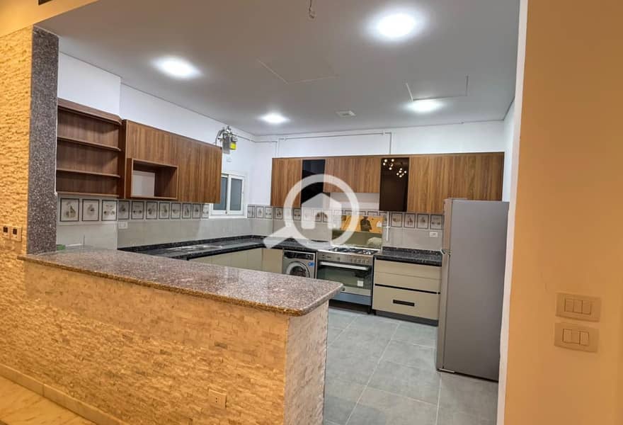 10 c6a8396e-93eb-4f8d-adf7-ec0fe664fe6a. jpg