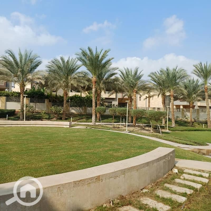 8 7a5f9049-5115-4af2-b8d0-e35f802c1c85. jpg