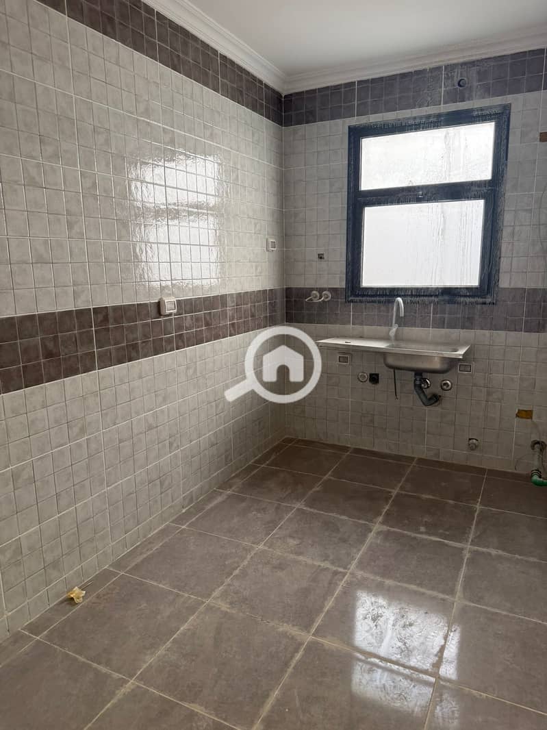 25 e22aeef7-13ee-43d2-b64e-d76929324b33. jpeg