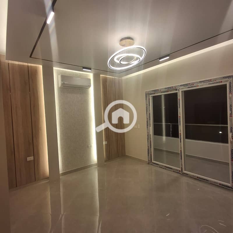 4 WhatsApp Image 2025-11-06 at 10.58. 59 AM (1). jpeg