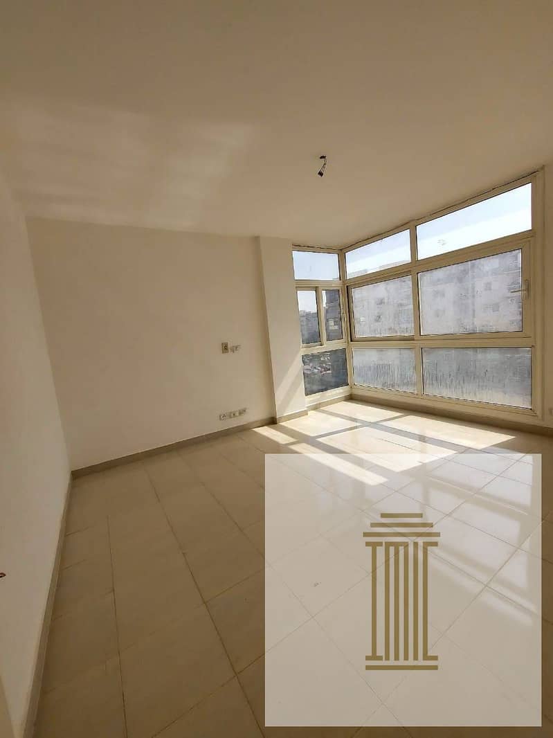 5 WhatsApp Image 2025-11-09 at 2.53. 19 AM (1). jpeg