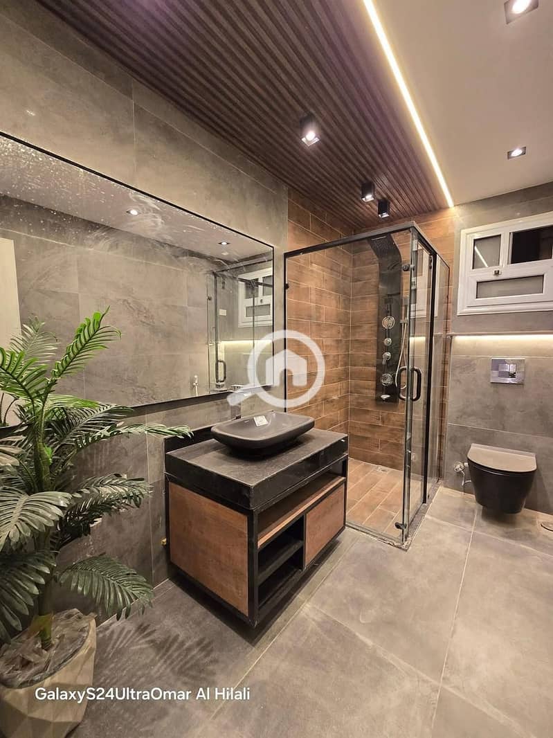 4 7d0ac06b-44c3-48d2-a9b3-07167f449618. jpg