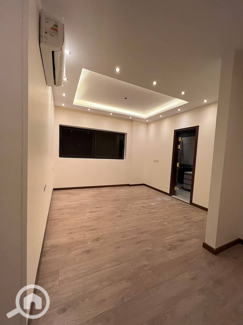 3 2719c77c-ebbb-41eb-937d-119544eeb24f. jpeg