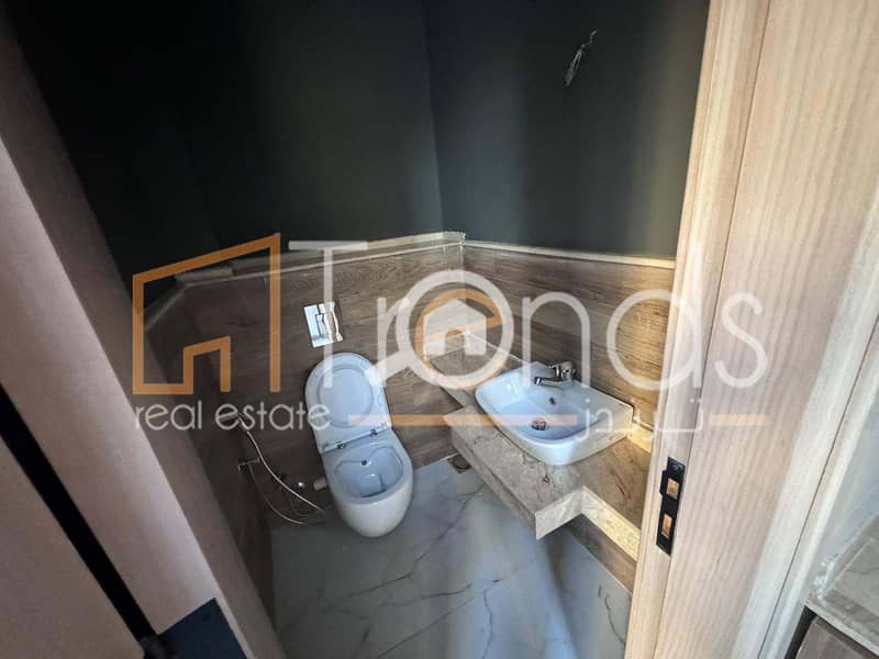 4 WhatsApp Image 2024-11-19 at 2.05. 50 PM (4). jpg