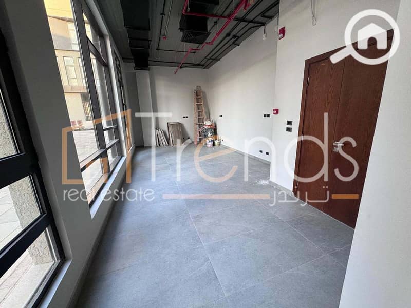 5 WhatsApp Image 2024-11-19 at 2.05. 50 PM (5). jpg