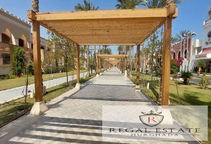 2 6985801-05ba4o. jpg