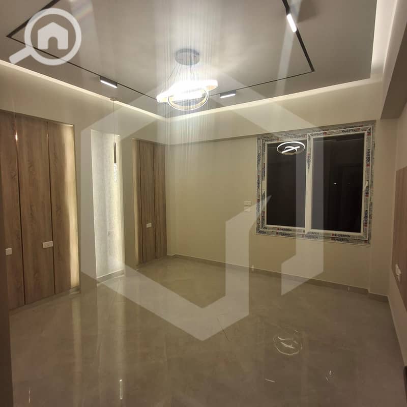 7 Zayed Dunes 8. jpg