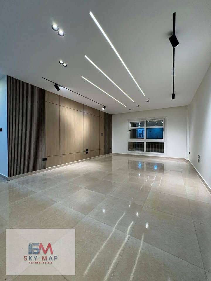 4 560005368_24525659377117794_1524806408263461690_n. jpg