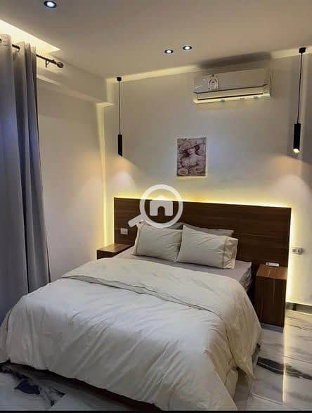 5 b7ba3570-c063-4dfe-b357-1034cb8623fd. jpg