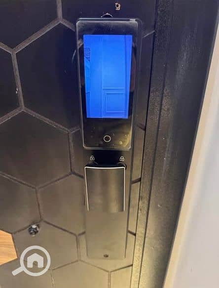 6 c20001b8-db15-4597-9371-de5ccc33c5db. jpg