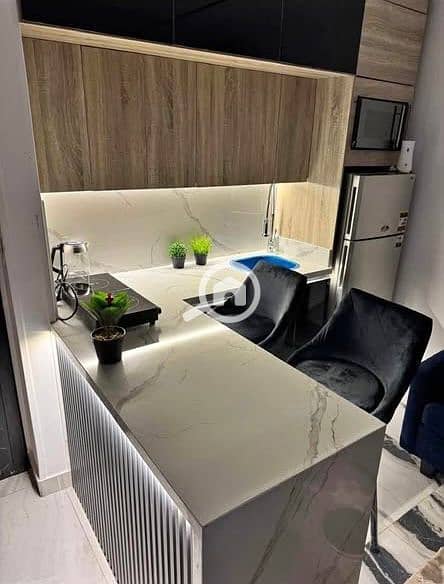 7 e09ce70d-70e4-4f29-8ac9-33a2aad370b4. jpg