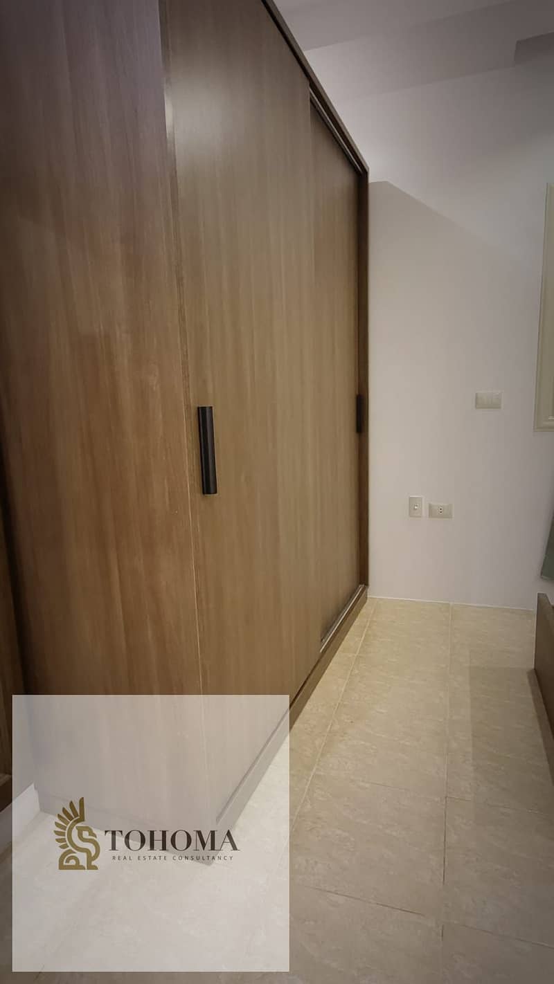 7 eff5a7c6-9ae8-40db-87b0-659e68489d1a. jpg