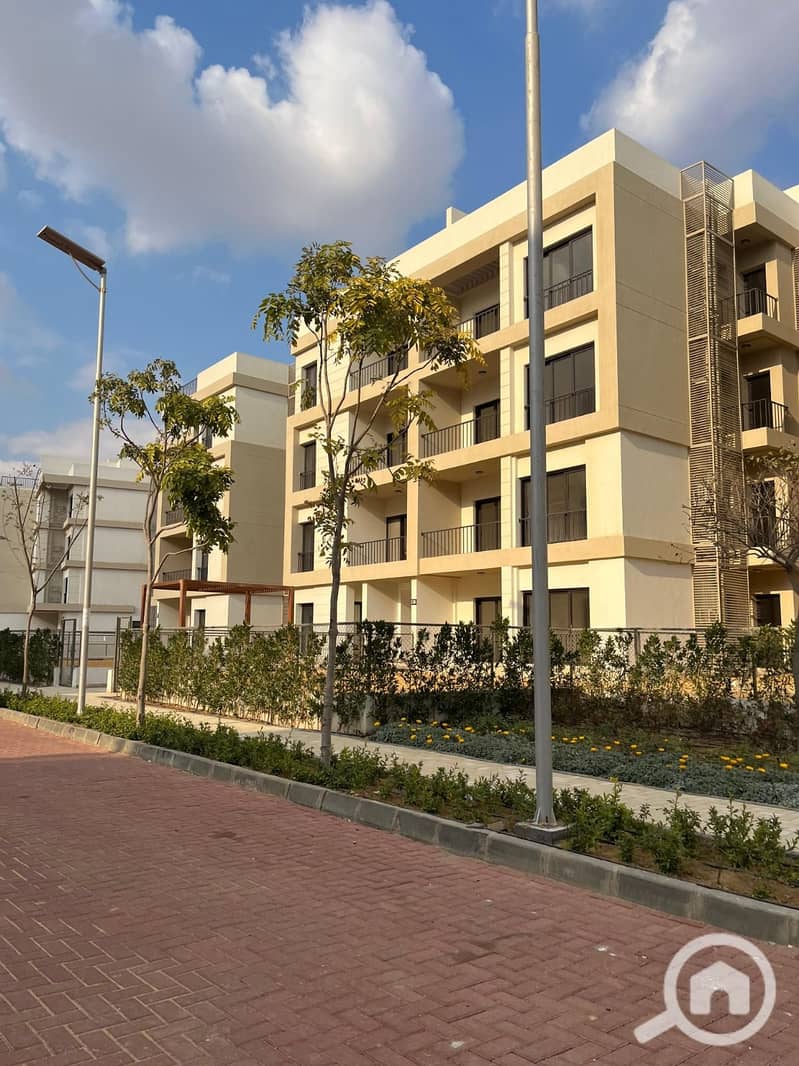 8 a8cfefe7-2686-43b9-bcd7-b10a0af5ddbe. jpg